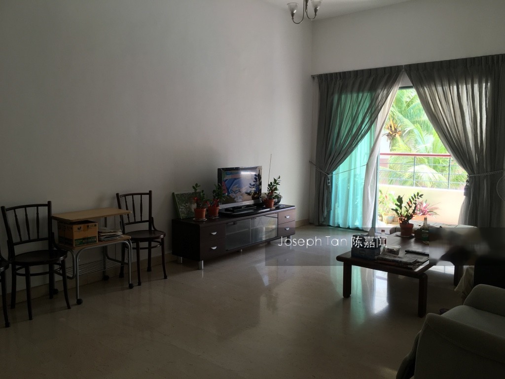 Fifth Avenue Condominium thumbnail photo